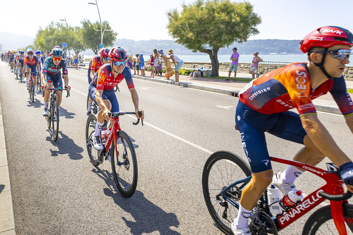 2023-07-03_TDF2023_Hendaye_Ineos-Grenadiers_Tom_Pidcock